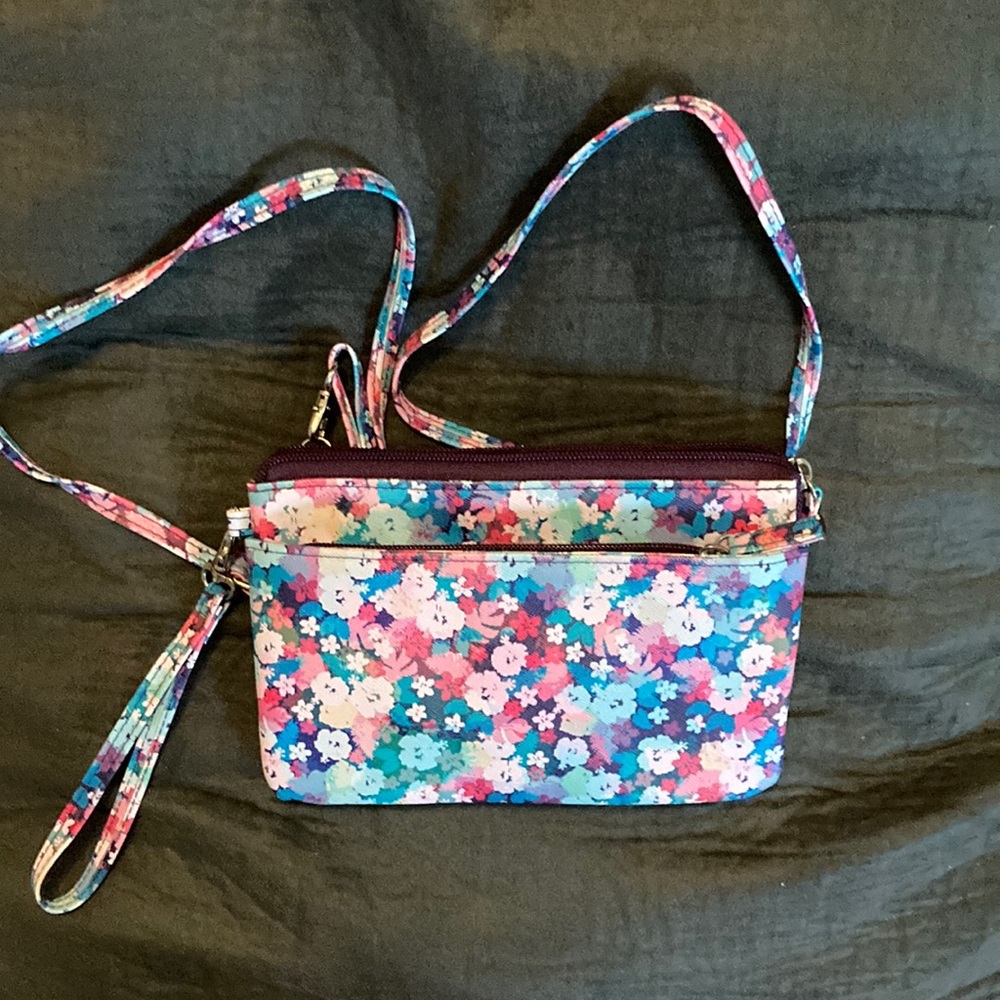 Blue floral print crossbody bag. Wrist and crossbody straps included - Picture 1 of 5